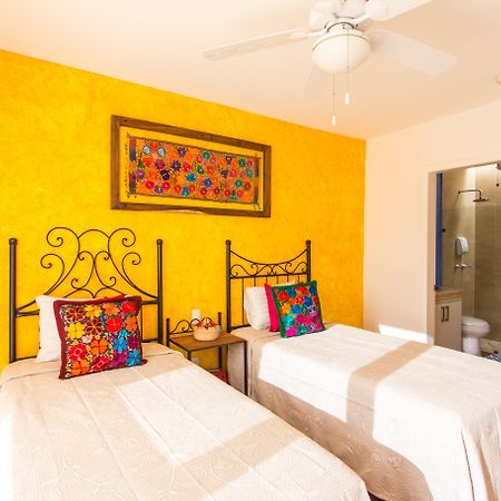 Casa Loteria -Pueblito Sayulita- Colorful, Family And Relax Experience With Private Parking And Pool Hotel ภายนอก รูปภาพ