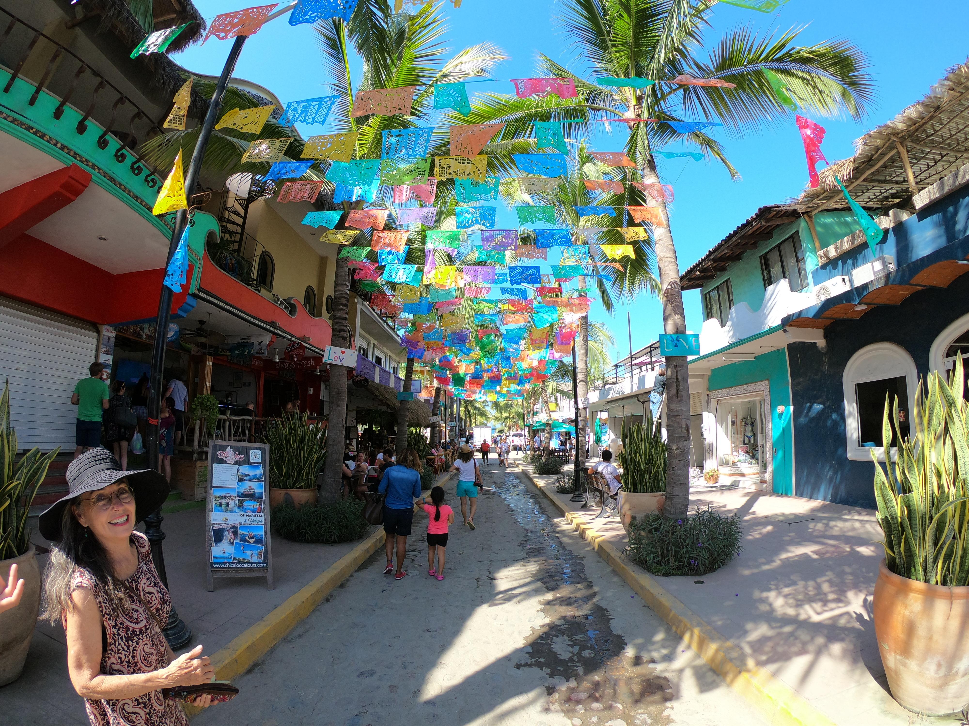 Casa Loteria -Pueblito Sayulita- Colorful, Family And Relax Experience With Private Parking And Pool Hotel ภายนอก รูปภาพ